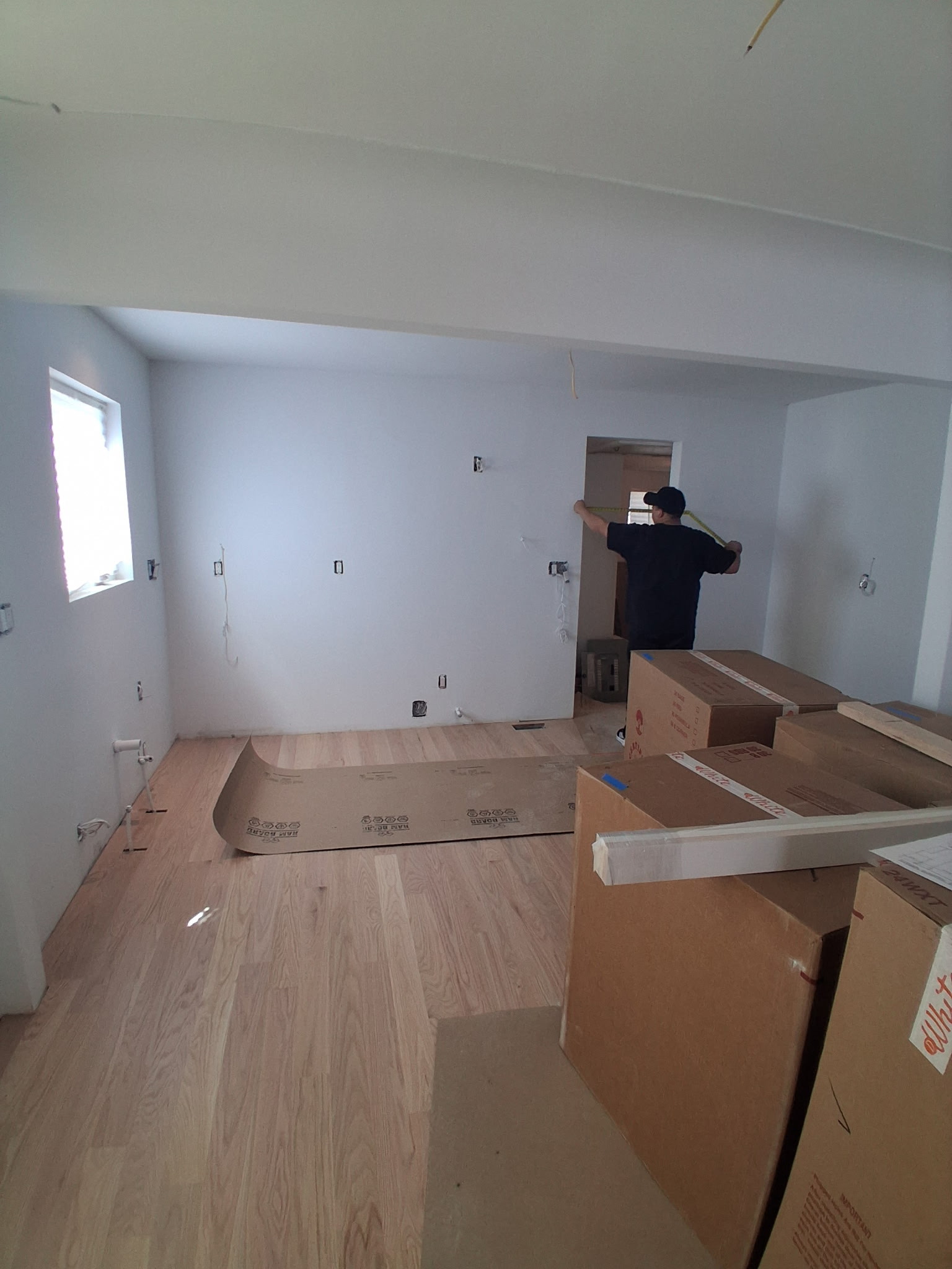 Kitchen Cabinet with Built-in Appliances